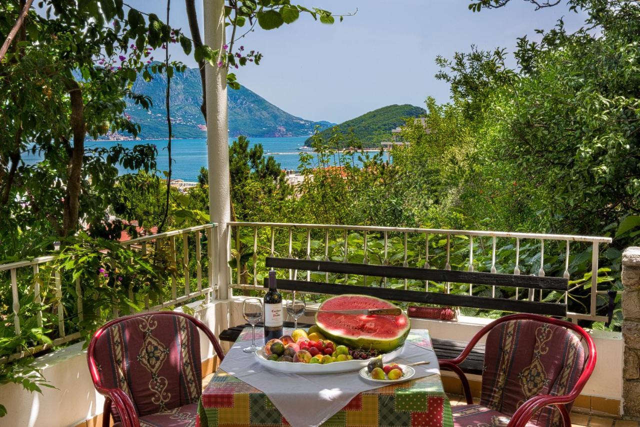 Guest House Madra Budva Eksteriør billede